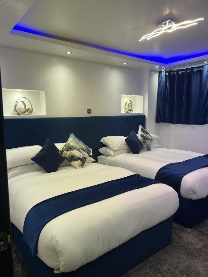 Feathers Suite Blackpool Exterior foto